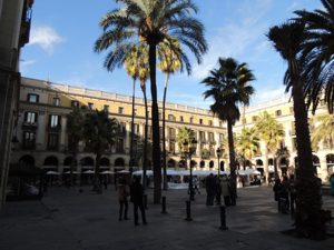 Parc Reial market square