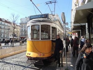 Tram 28